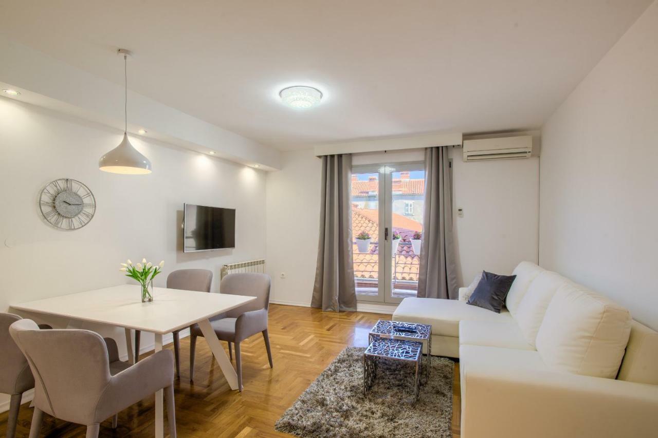 Apartment San Rocco Center PUY Eksteriør bilde
